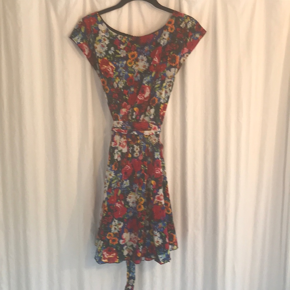 Alice and Olivia floral dress size S